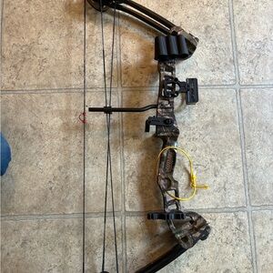Barnett Vortex Camouflage Compound Bow